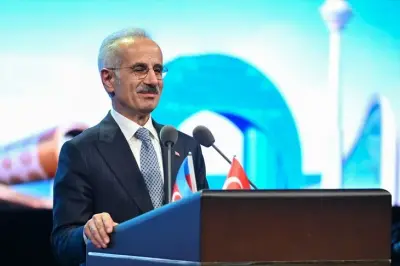 Uraloğlu: Türkiye ve Azerbaycan, BM'den Türk Devletleri Teşkilatı'na Kadar Her Platformda Dayanışma İçinde