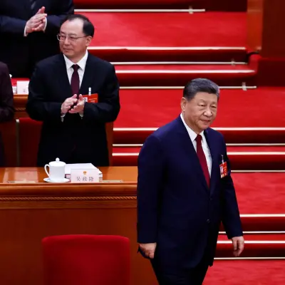 Xi Jinping: Kapalı Kapılar Ardındaki Liderin Yansımaları