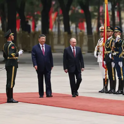 Xi Jinping ve Vladimir Putin, Pekin'de Görüştü: Orta Doğu Ateşkesi ve ABD'ye Dolaylı Eleştiri