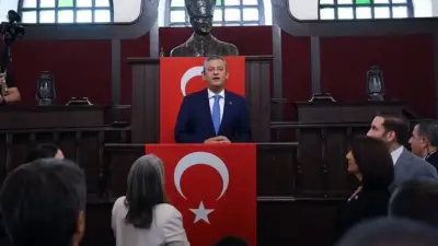 Yeni Parti'nin Bağış Kampanyası Rekor Kırdı: 5 Günde 240 Milyon TL Toplandı