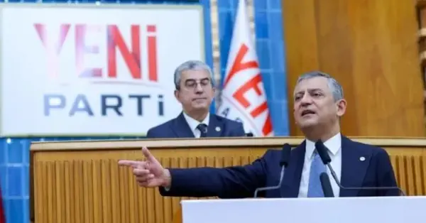 Yeni Parti Genel Başkan Yardımcısı Özgür Ceylan'ın kampanya sonuçlarını açıkladığı an