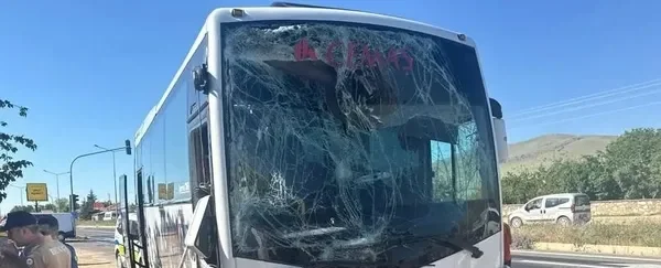 Kırşehir'de İşçi Servisleri Çarpıştı: 42 Yaralı, Vali Yardımcısı'ndan Açıklama