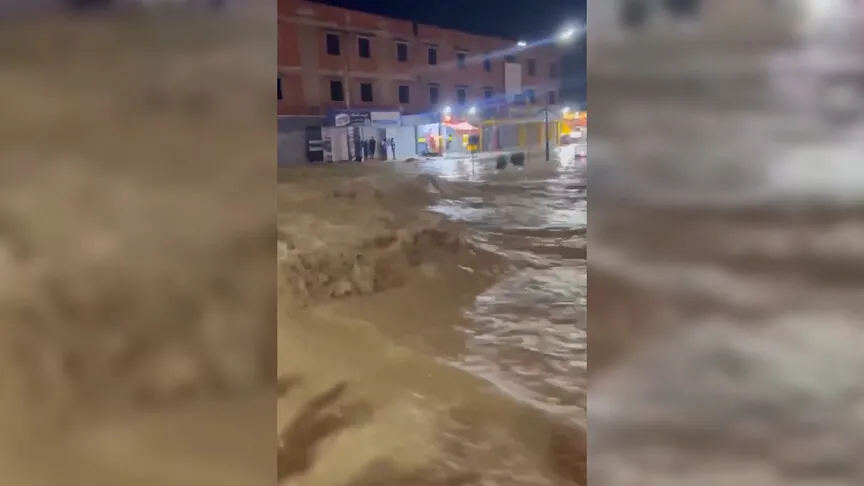Cezayir'de Yıkıcı Sel Felaketi: 6 Can Kaybı, Ülke Felç Oldu