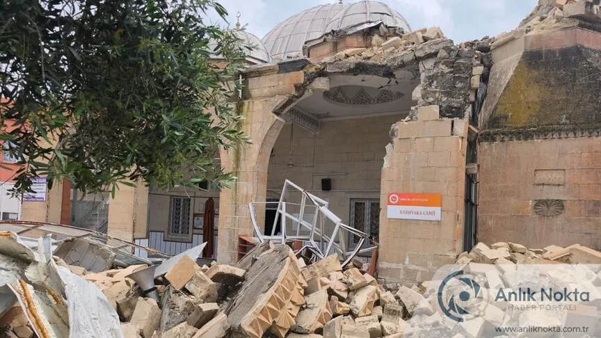 Şanlıurfa'da Fırtına: Evler, İş Yerleri ve Araçlar Hasar Gördü, 1 Kişi Hayatını Kaybetti