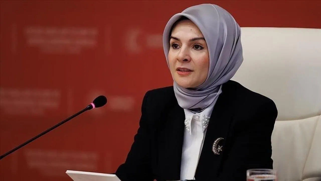 FLAŞ GELİŞME! BAKAN GÖKTAŞ DUYURDU: AİLE VE NÜFUS ON YILI YÜRÜRLÜKTE!